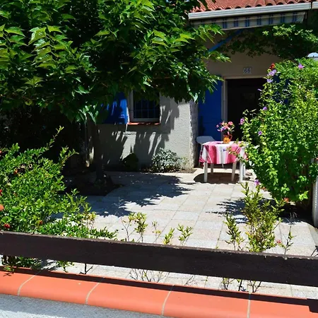 Maison 2 Pieces Avec Mezzanine, Proche Plage, Terrasse, Parking, Animaux Acceptes, - Fr-1-225-716 Dom wakacyjny Argelès-sur-Mer